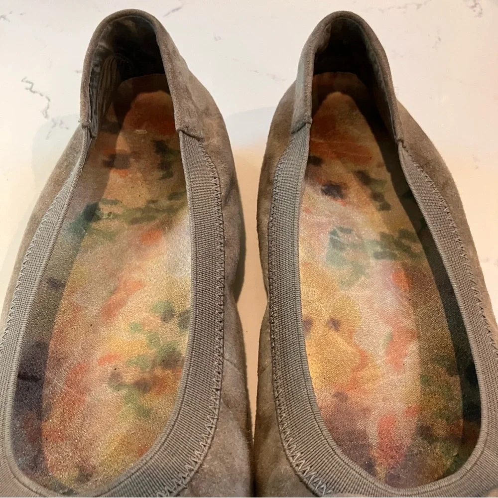 Vionic Matira Womens Size 8.5 Shoes Taupe Suede Bow Slip on Comfort Ballet Flats - Picture 10 of 12